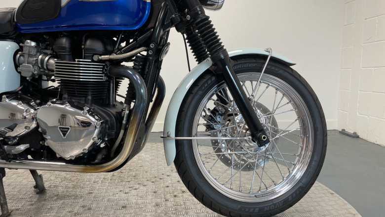 Triumph Bonneville T100 (10MY)